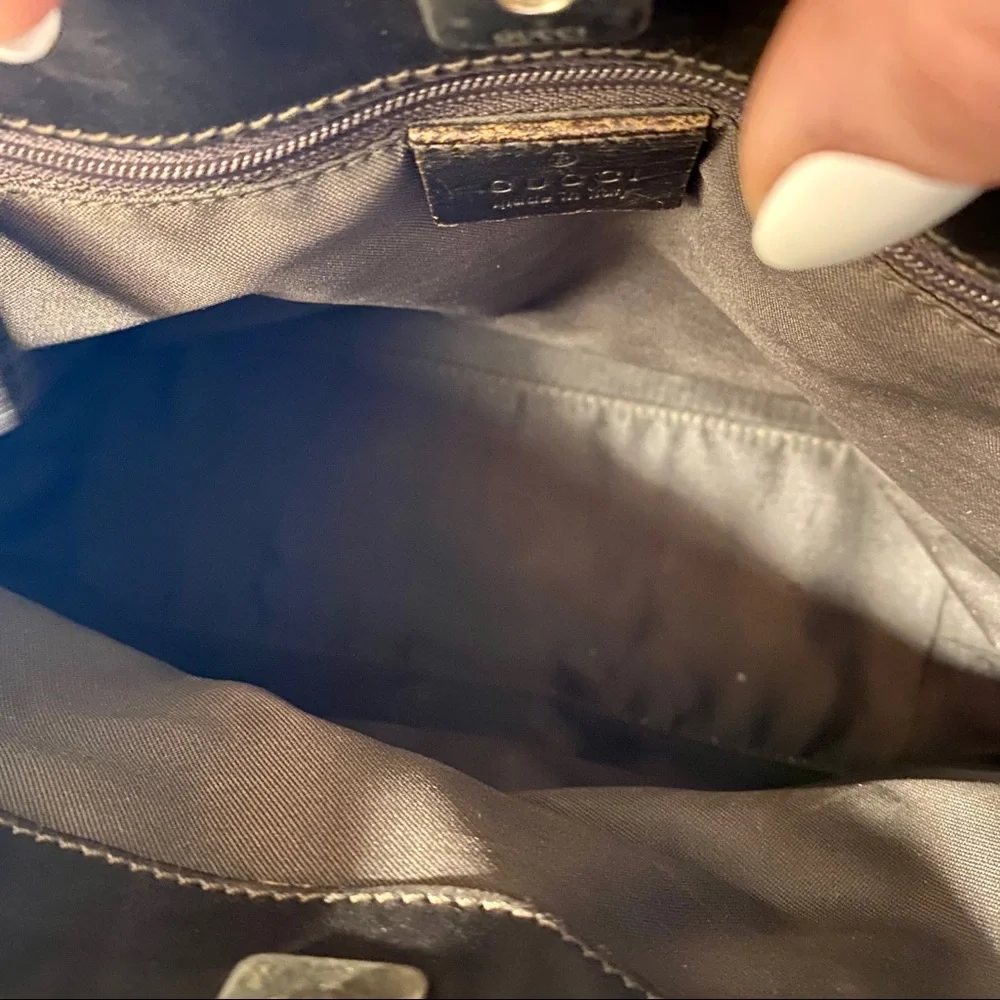 SOLD Authentic Gucci Monogram Hand Bag - Picture 12 of 14